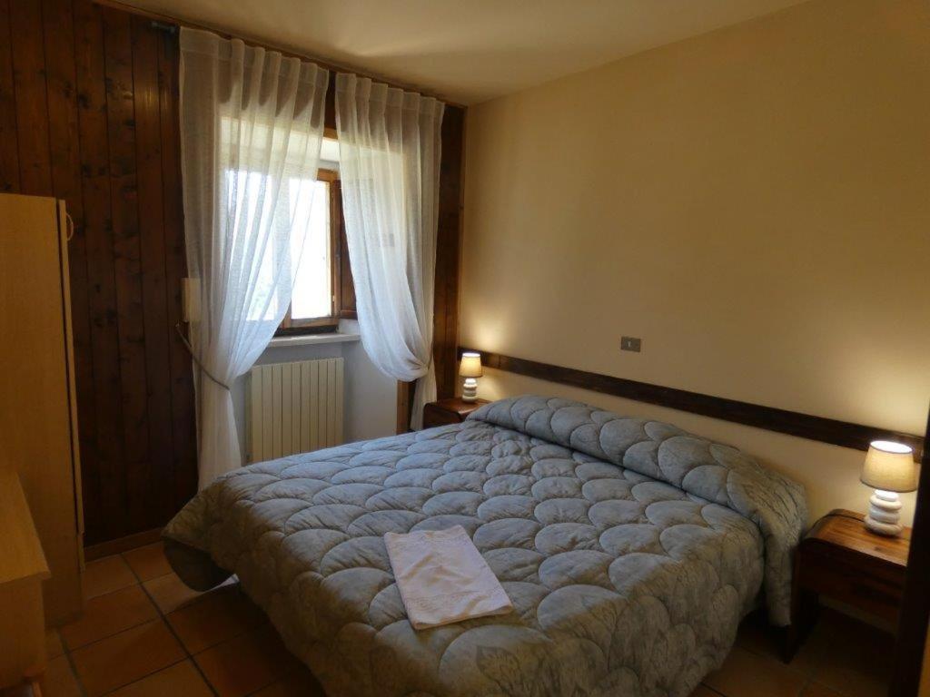 Dimora Fresilia Casa Vacanze Opi Bagian luar foto